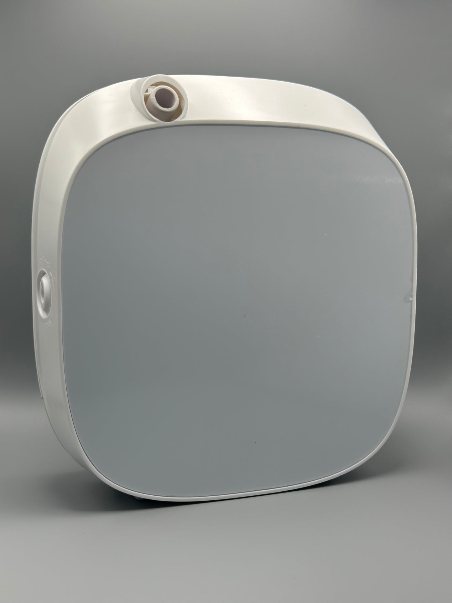 Scent diffuser for desktop and home.